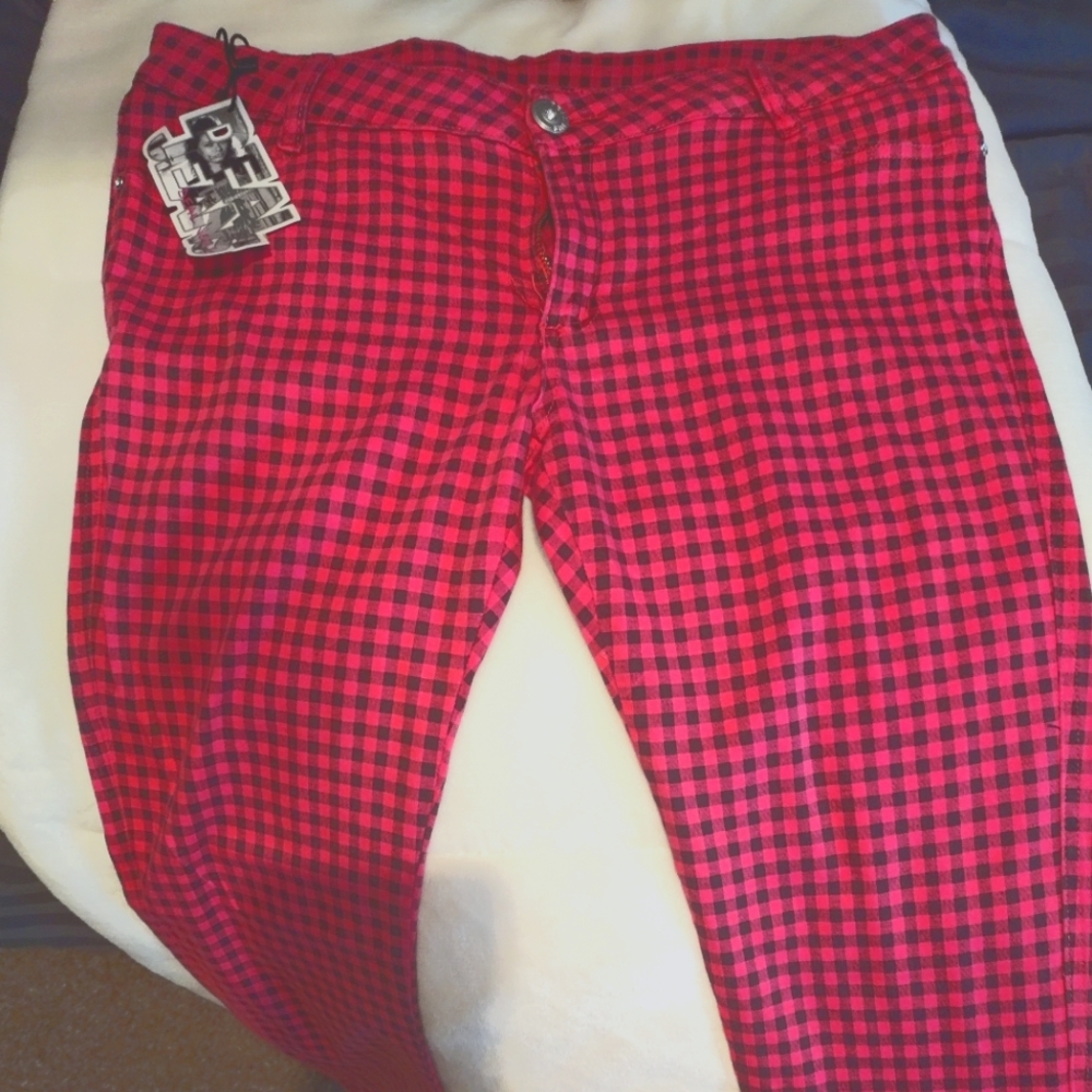 Deal Checkered pants
